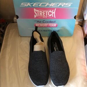 Skechers Charcoal Knit Slip-On Shoes size 10 wide fit Excellent condition